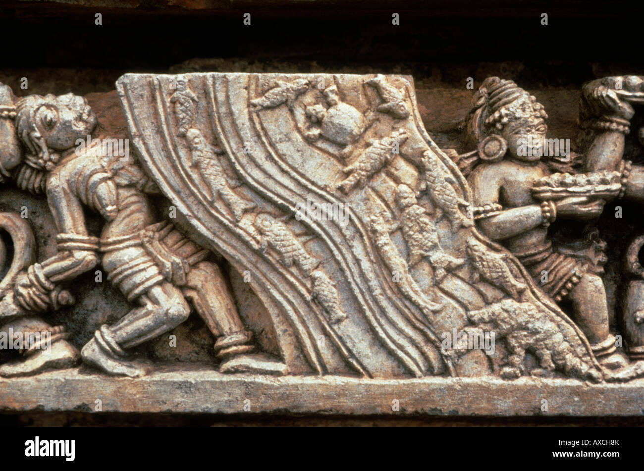 Halebid (Indien) Kedareshwar Tempel Ramayana Fries. Stockfoto