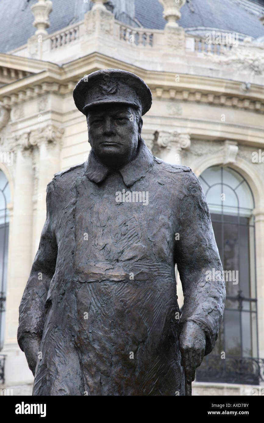 Winston Churchill Statue außerhalb Petit Palais Palace, Paris, Frankreich Stockfoto