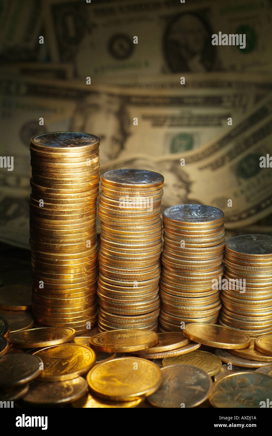 Stapel von Münzen und Geld-US-Dollar wachsenden Reichtum und Anlagekonzept Stockfoto