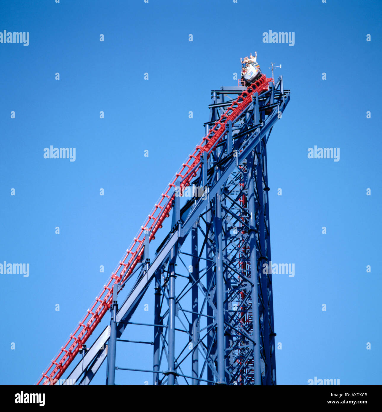Pepsi Max "Big One" Achterbahn fahren, Pleasure Beach Blackpool, Lancashire, England, UK. Stockfoto