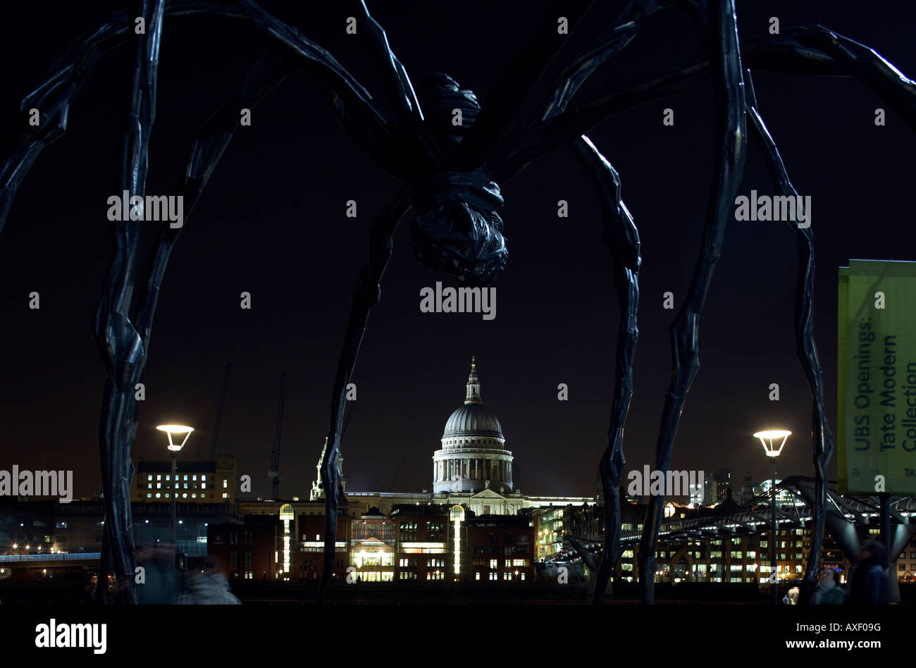 Louise Bourgeois Spinne auf der South Bank London Stockfoto