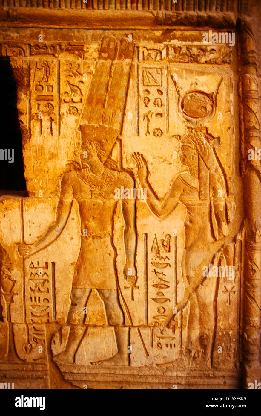 Luxor Ägypten Dier El Medina Temple Bildschirm Darstellung Amenhotep & Imhotep Stockfoto