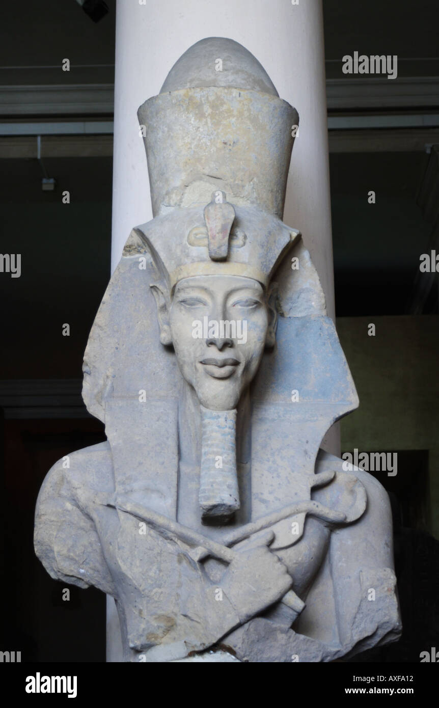 Eine Statue von Echnaton im Museum von Kairo Stockfoto