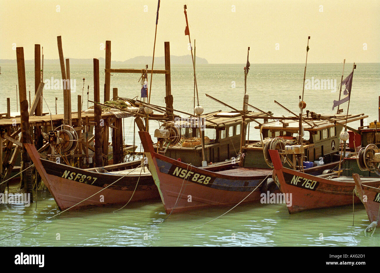 Angelboote/Fischerboote in Port Dickson Malaysia in Südostasien Stockfoto