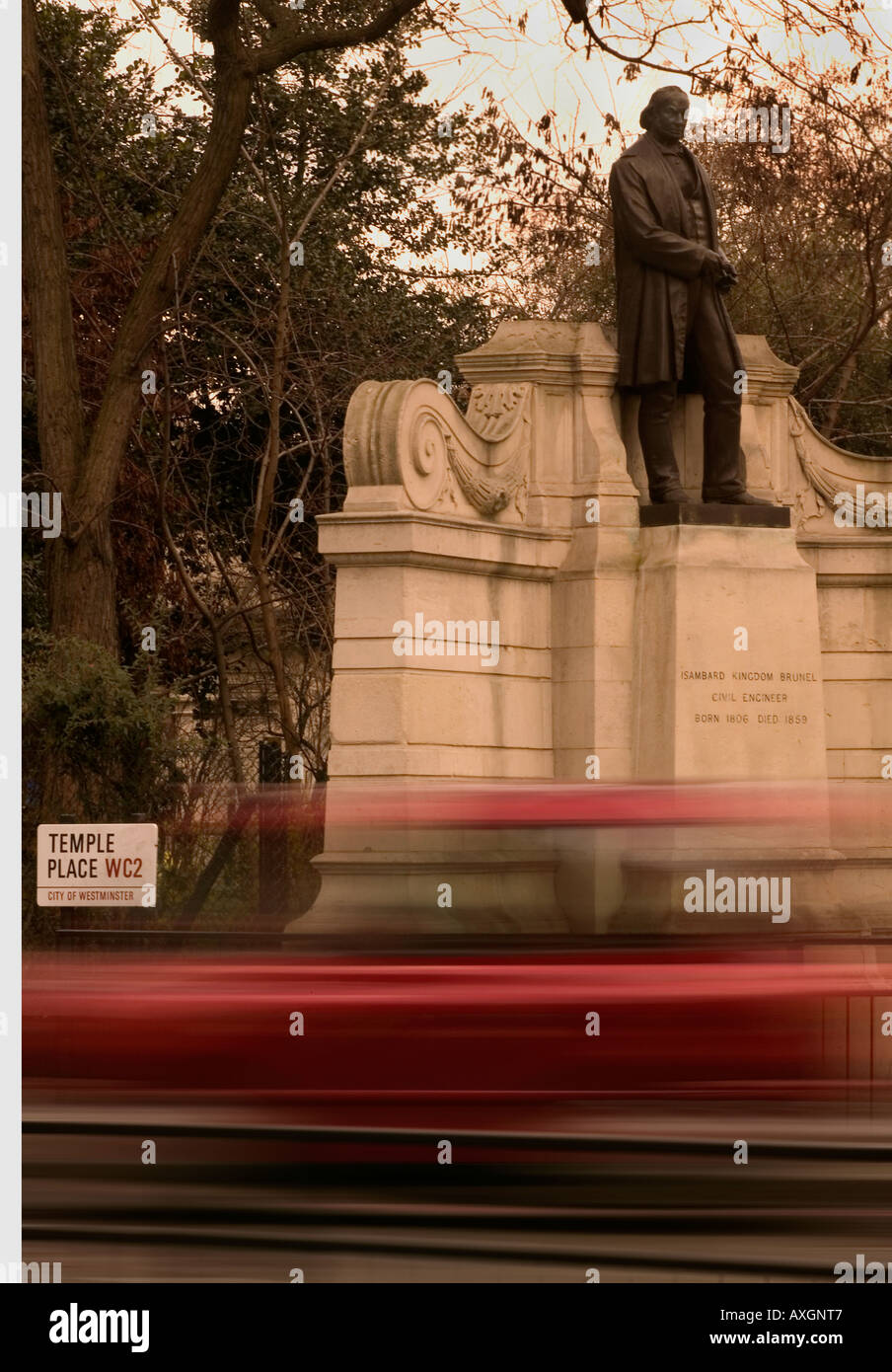 Isambard Kingdom Brunel-Statue auf dem Damm London UK Stockfoto