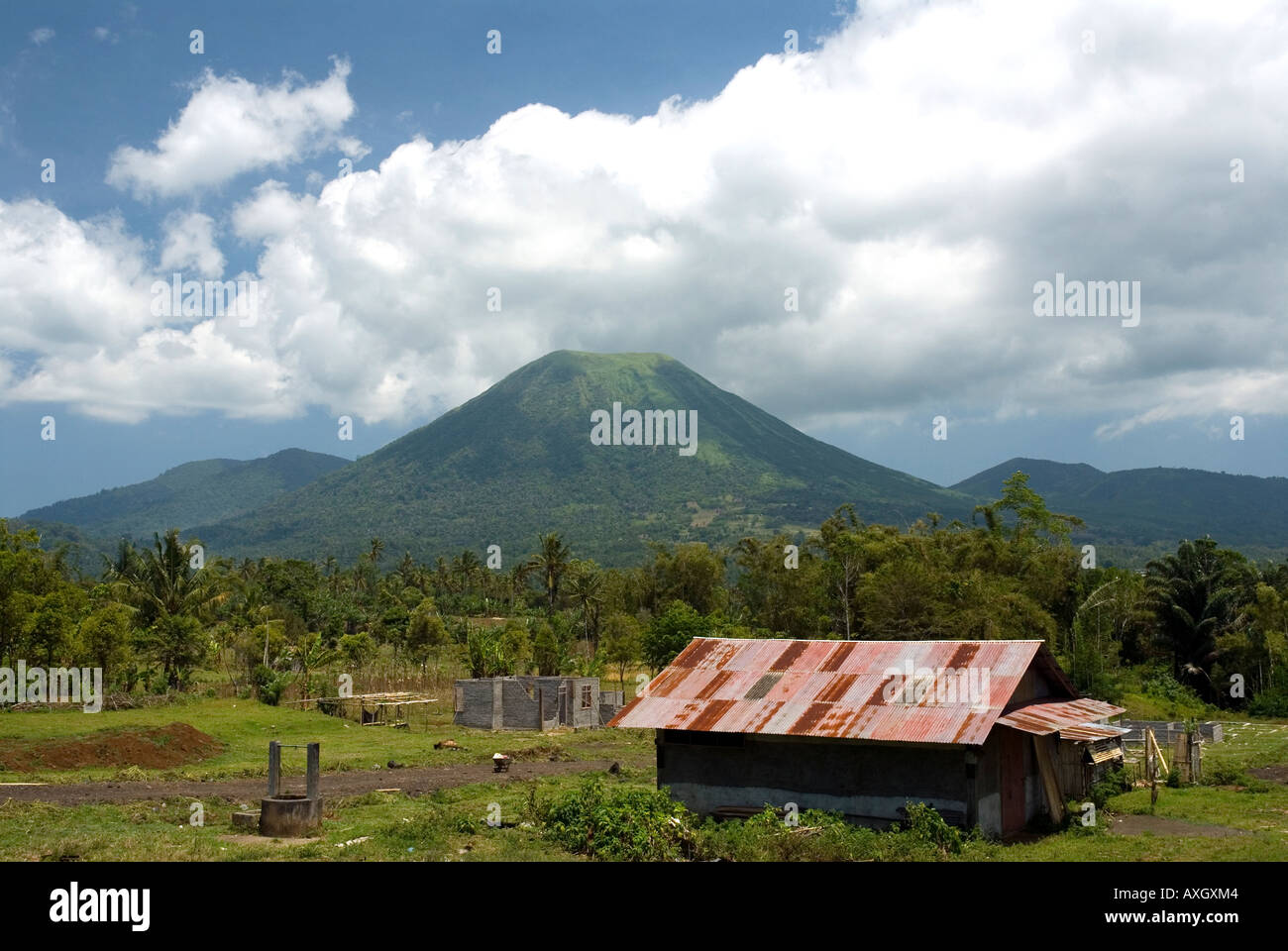 Vulkan Mount Lokon 1580m Minahasa Hochland Sulawesi Utara North Sulawesi Indonesien Stockfoto