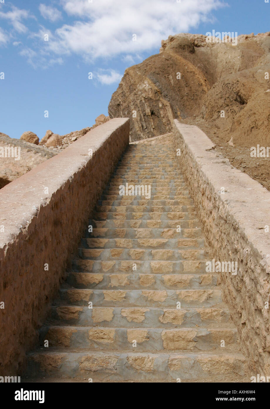 Treppe zu den Hügeln von Chebika, Tunesien. Stockfoto