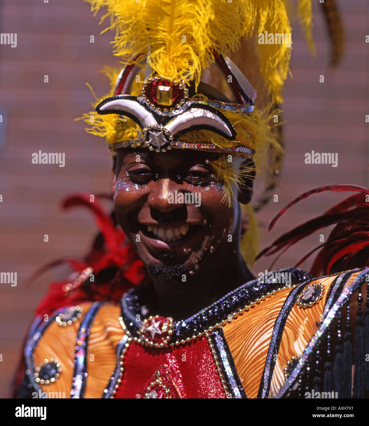 2006 Notting Hill Carnival. Eine Straße Partei und Festival unter der Leitung von der Karibischen Gemeinschaft in London. Jedes Jahr im August statt. Stockfoto