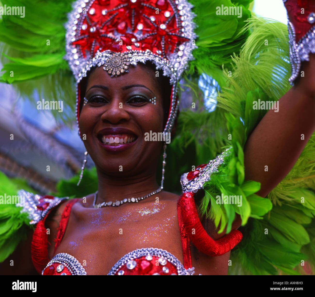 2006 Notting Hill Carnival. Eine Straße Partei und Festival unter der Leitung von der Karibischen Gemeinschaft in London. Jedes Jahr im August statt. Stockfoto