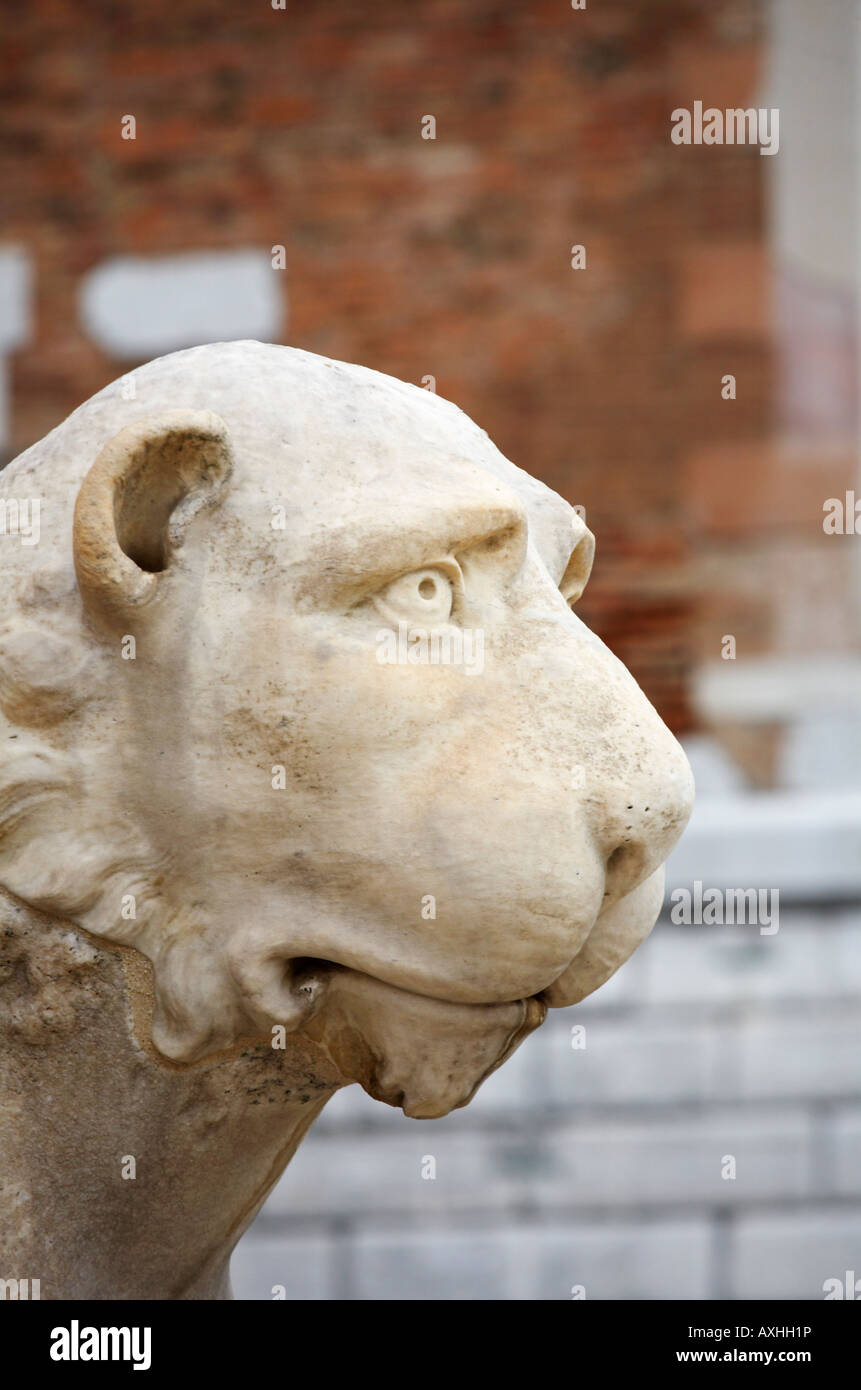 Skulptur im Arsenale Venedig Italien Stockfoto