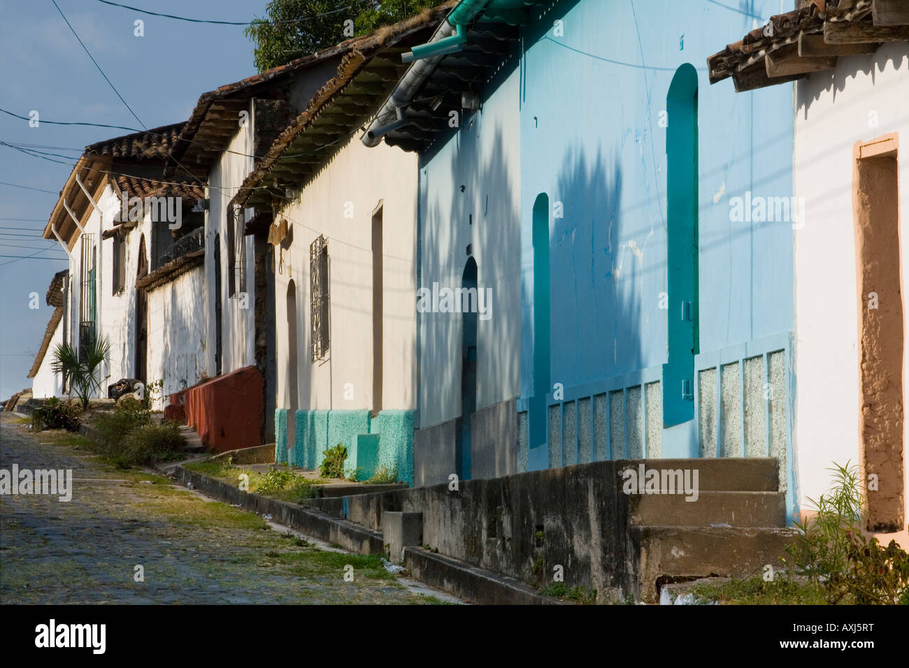 Adobe Häusern Suchitoto El Salvador Stockfoto
