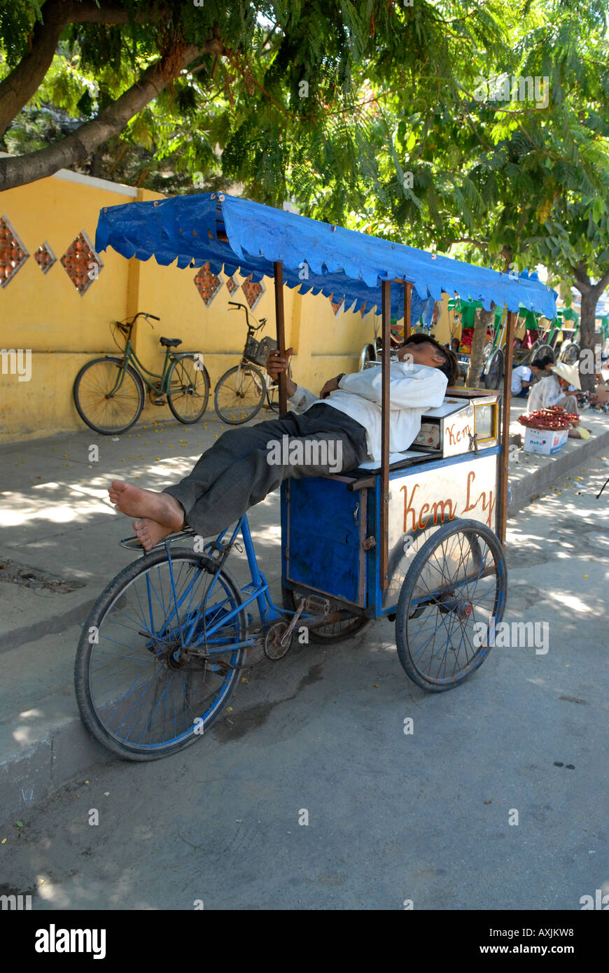 Straßenhändler, die schlafen Hoi An Vietnam Stockfoto