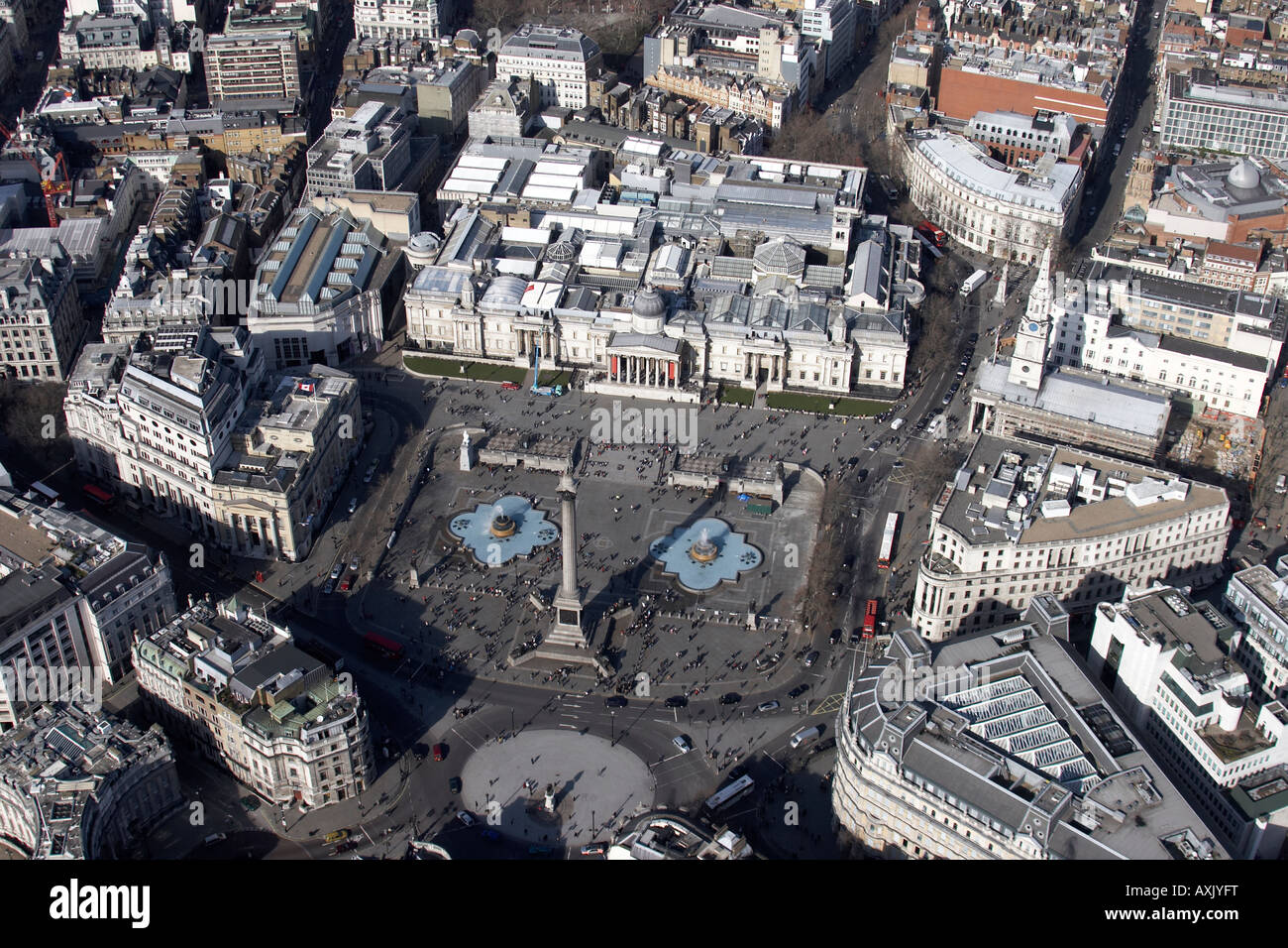Hohen Niveau schrägen Luftbild Norden westlich von Trafalgar Square London WC2 England UK Feb 2006 Stockfoto