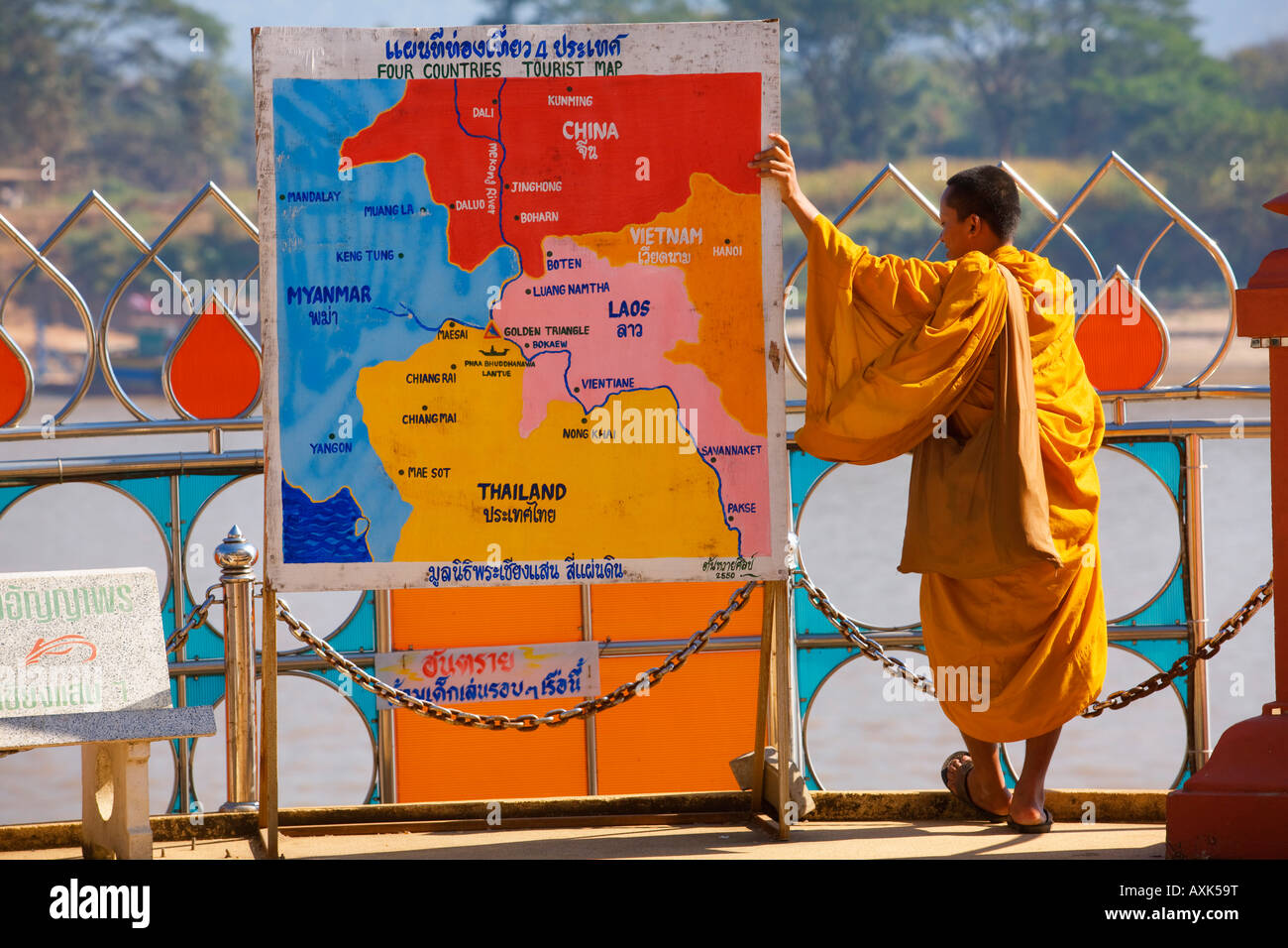 Mönch an Sop Ruak im Goldenen Dreieck Thailand Stockfoto