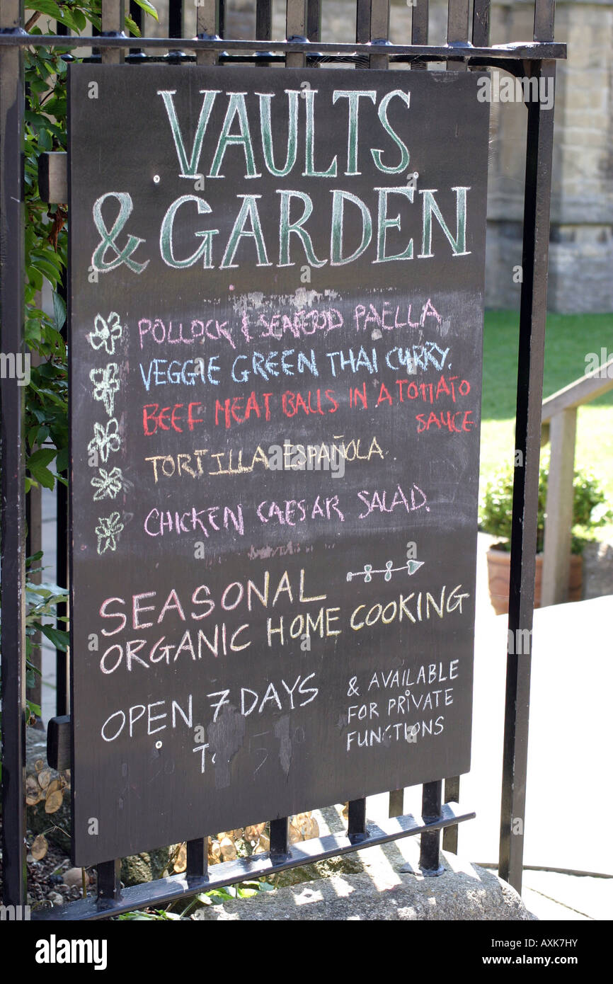 Menü Zeichen, Gewölbe und Garten Cafe, Oxford, England Stockfoto