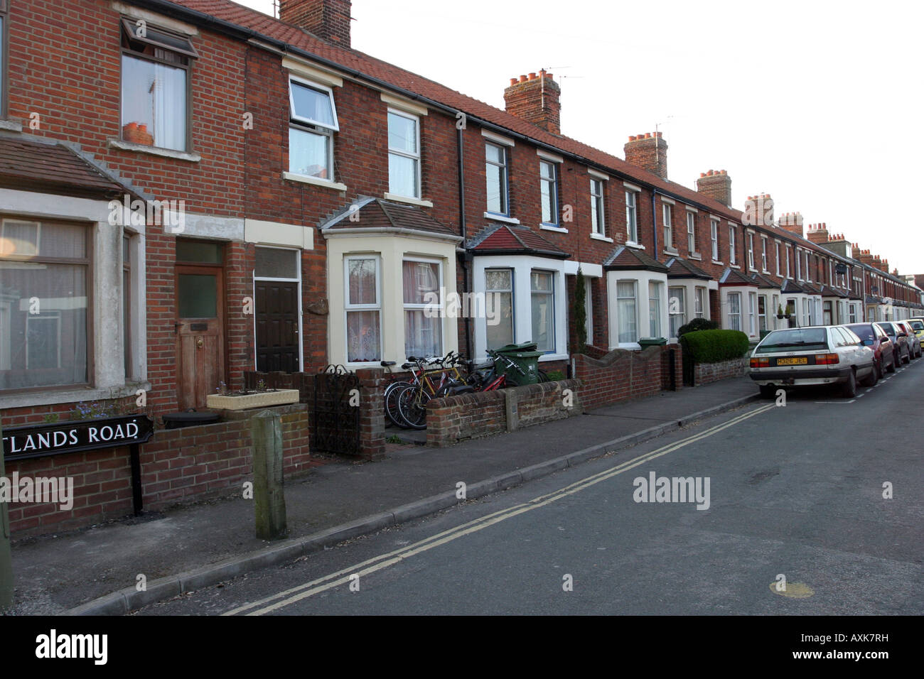 Zeile der viktorianischen und edwardianischen Terrasse beherbergt, Oxford, Oxfordshire, Vereinigtes Königreich Stockfoto