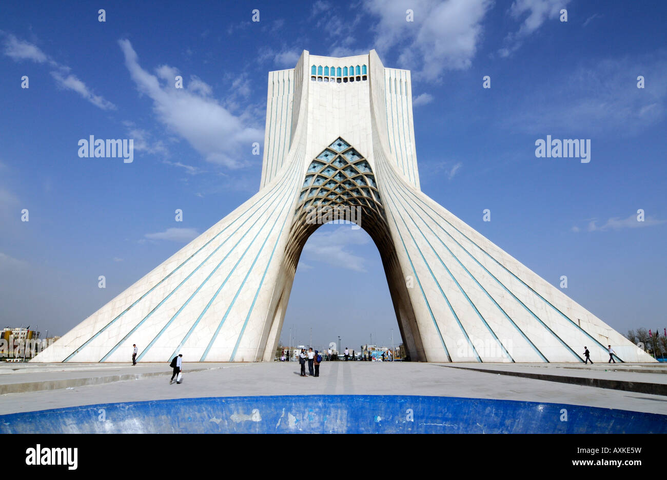 Das Azadi-Monument ist ein bedeutendes architektonisches Wahrzeichen, gebaut von der ehemaligen Schah-Regimes, befindet sich im westlichen Teheran, Iran Stockfoto