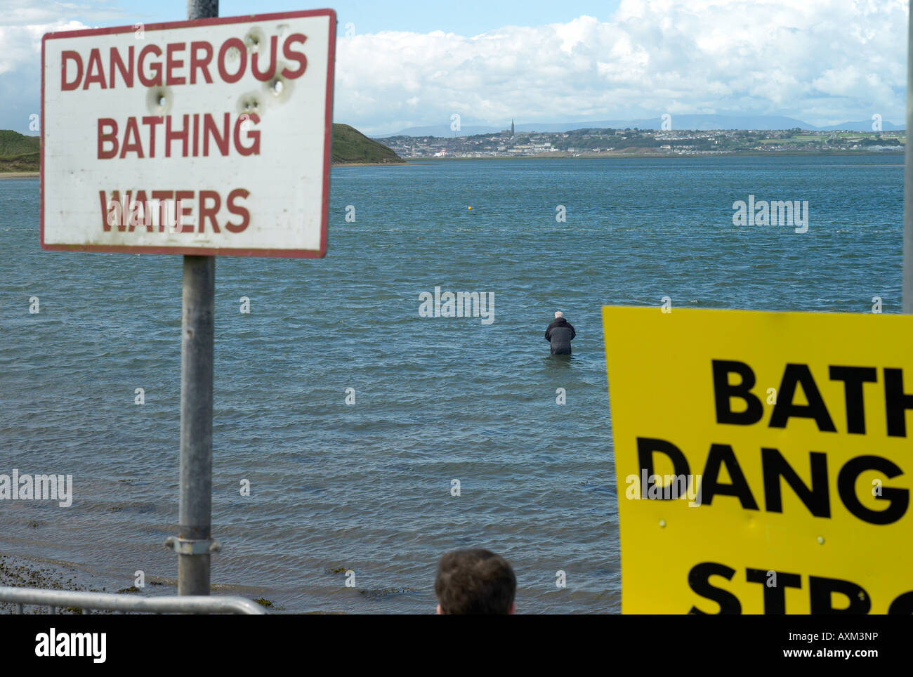 Dangerous Badestrand Gewässer Saleen-Rücken Strang in Co Waterford Irland Stockfoto