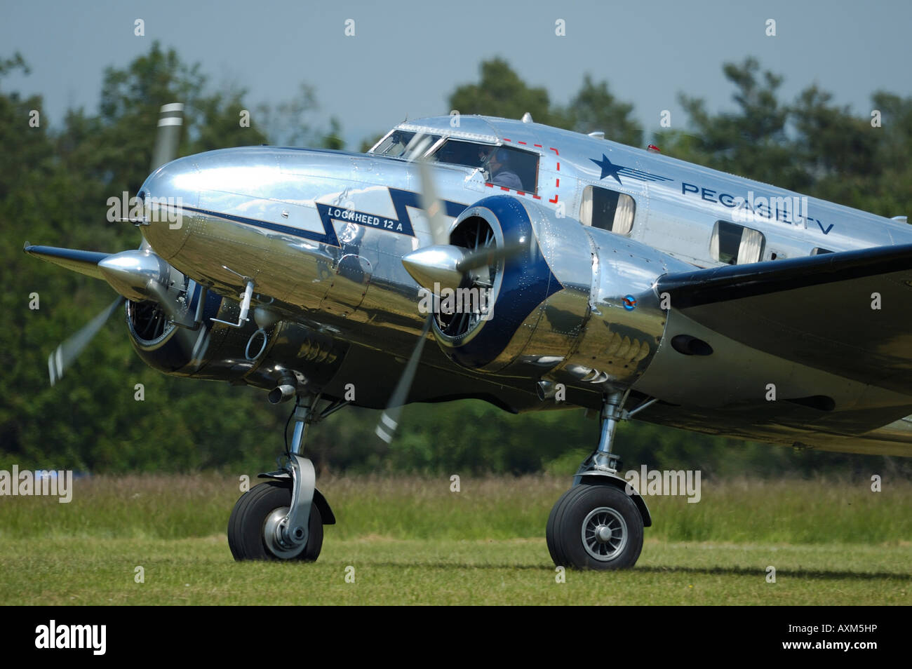 Lockheed 12 "Electra", französische Oldtimer Flugshow, La Ferte Alais, Frankreich Stockfoto