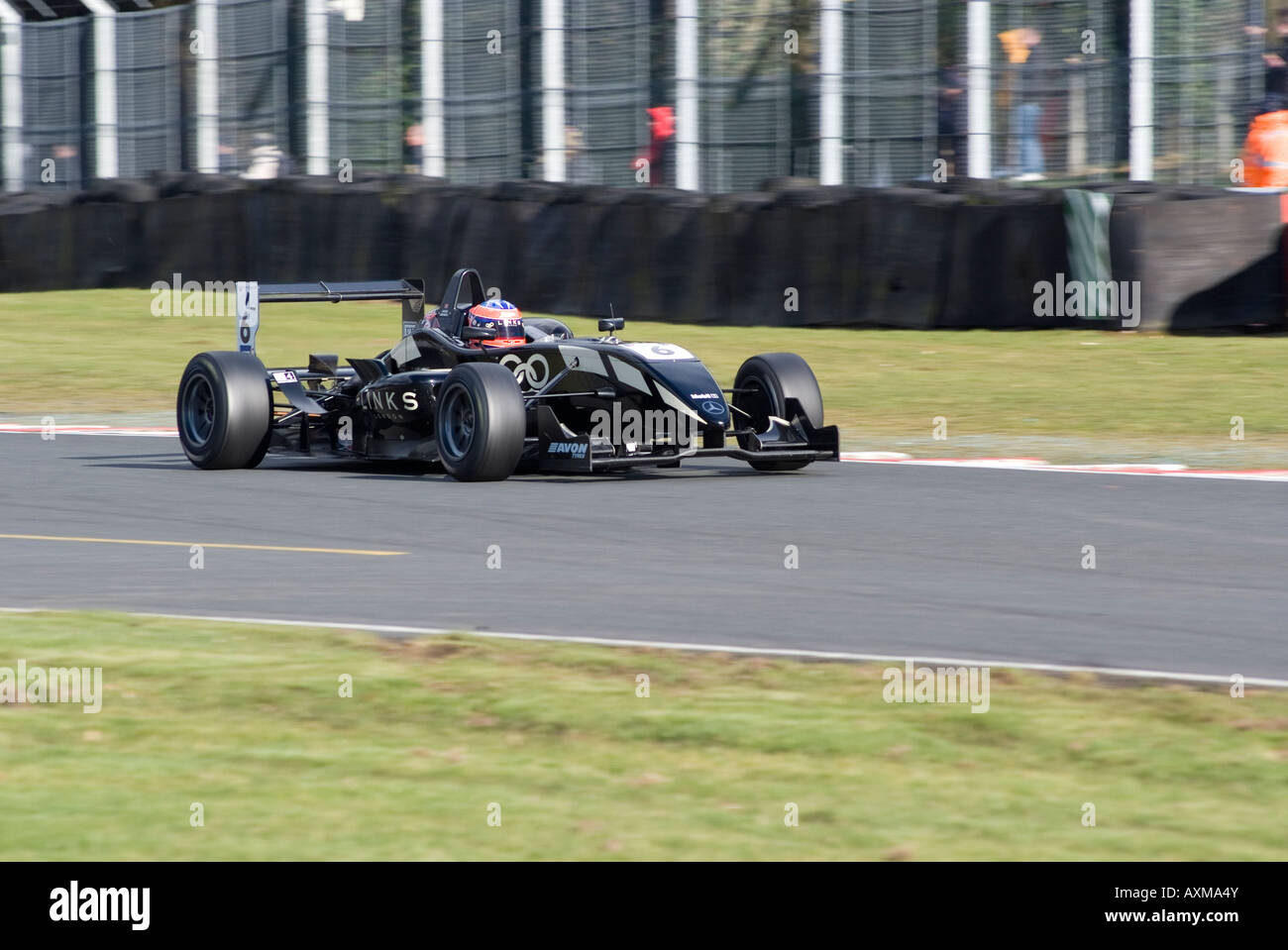 Dallara F308 Mercedes HWA britische F3 internationale Serie Rennwagen bei Oulton Park Motor Race Circuit Cheshire England UK Stockfoto