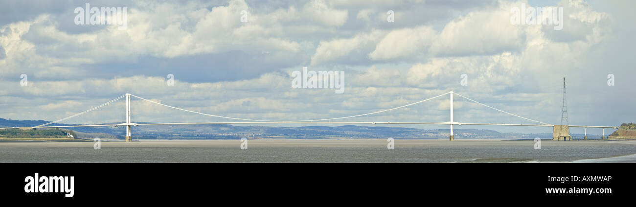 3 Bild Stich Panorama des ursprünglichen Severn Autobahn überqueren den Fluss Severn zwischen England und Wales. Stockfoto