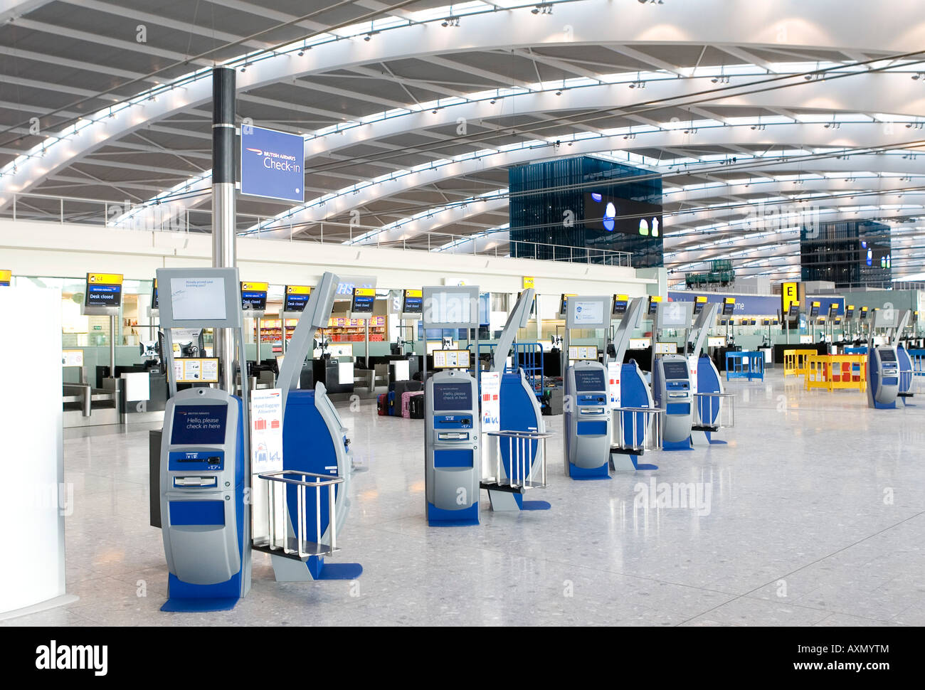 Terminal 5 Heathrow Flughafen Abflug Check-in-Bereich Stockfoto