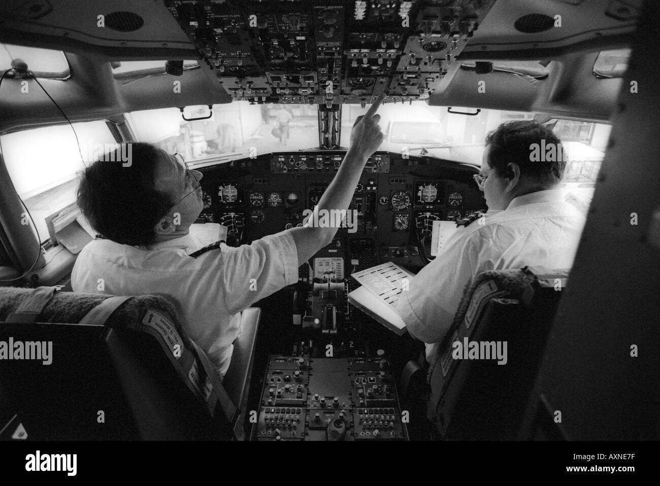 Airline-Piloten am Midway Airport in Chicago Stockfoto
