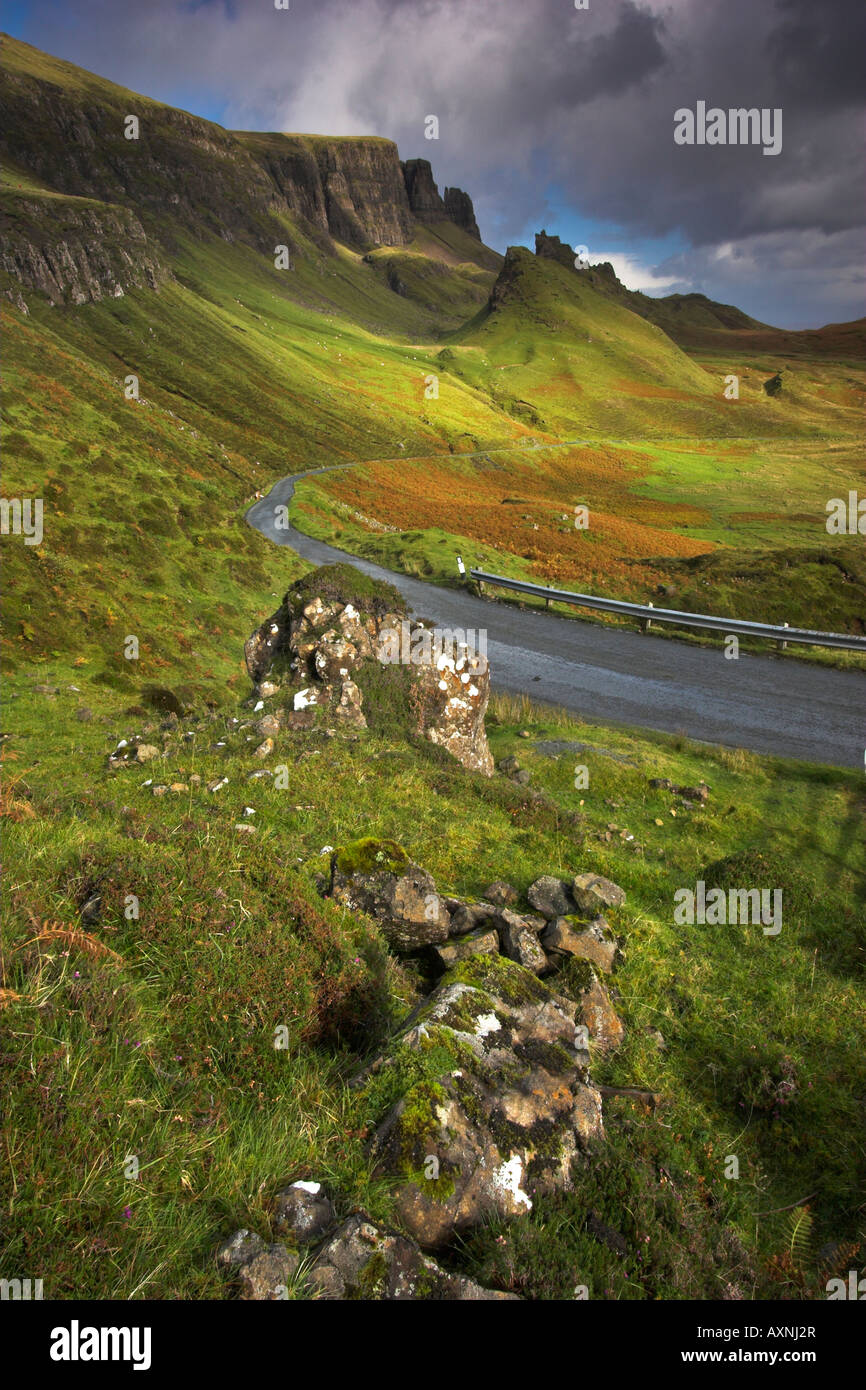 Sonneneinstrahlung auf das satte Grün der Quiraing, Isle Of Skye Stockfoto