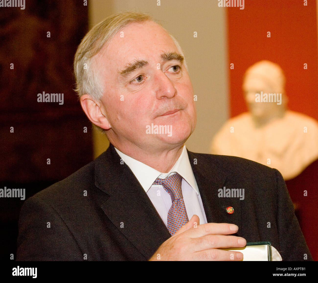 Sir Timothy Clifford Generaldirektor des "National Galleries of Scotland" bis 2006 Stockfoto