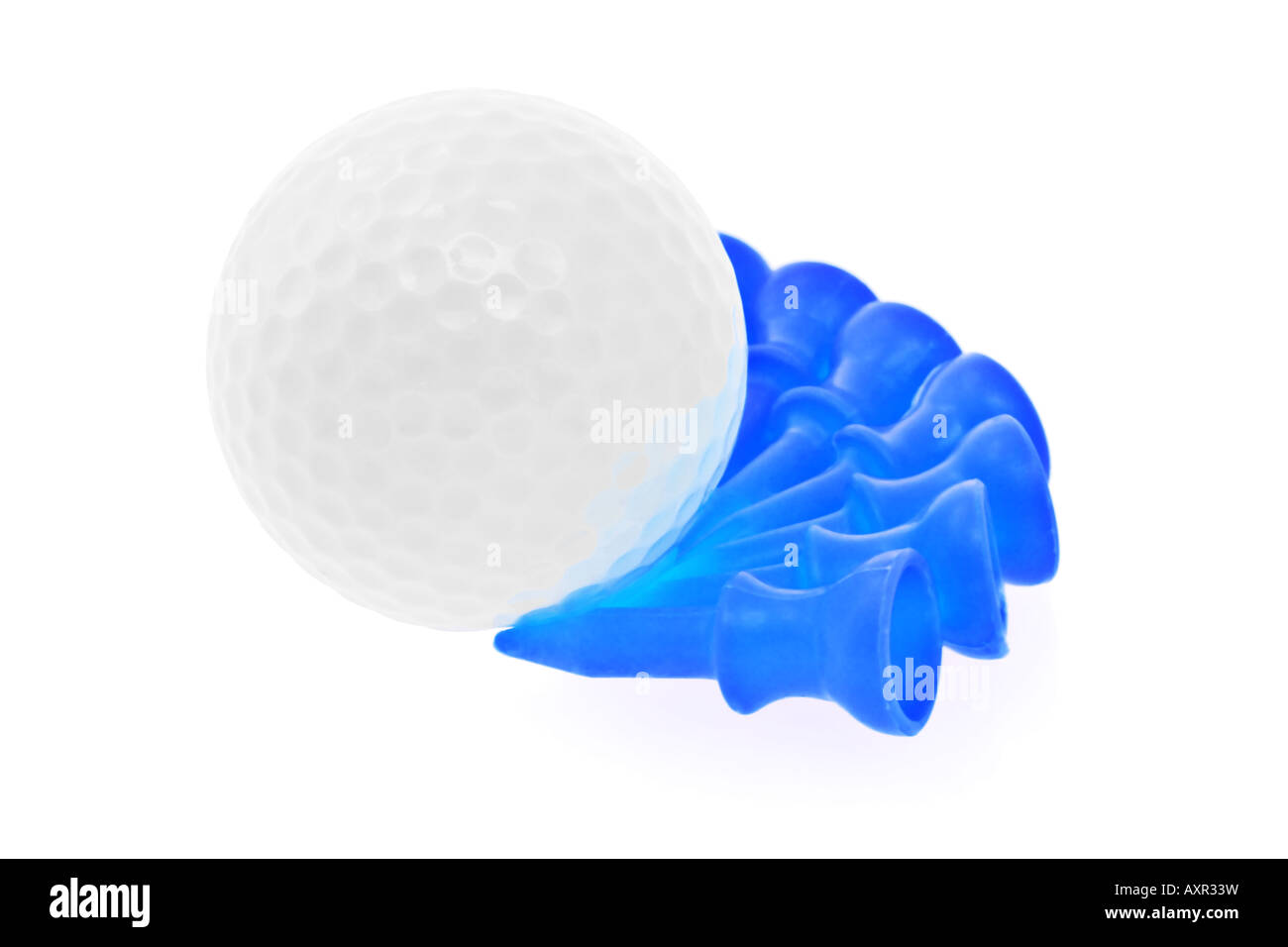 Golf Ball und blau-Tees auf weißem Hintergrund Stockfoto