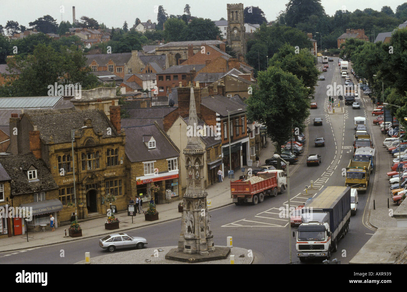 Banbury Market überqueren Oxfordshire England. Der Verkehr vor der Autobahn M40 wurde 1980 gebaut Großbritannien 1989 UK. HOMER SYKES Stockfoto