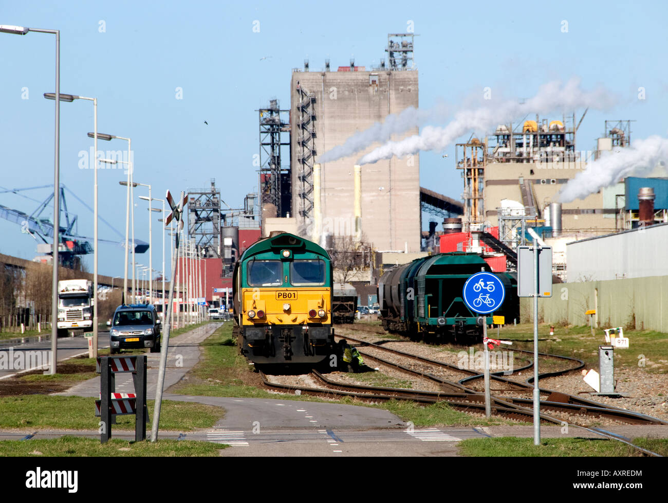 Bahnhof Zug der Maasvlakte Hafen Industriegebiet der Stadt Rotterdam Stockfoto