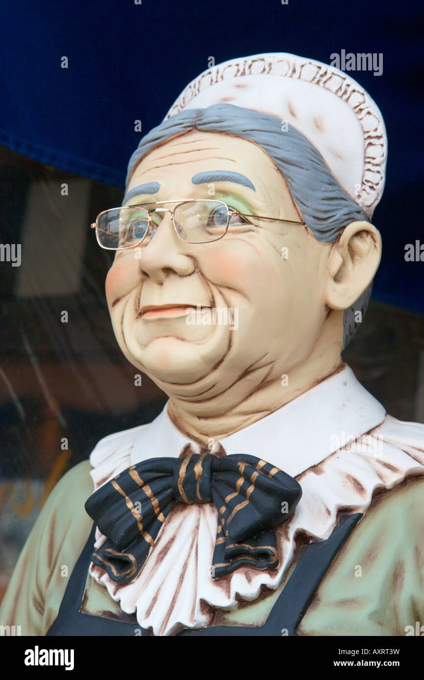 Deko-Figur für den Verkauf im Shop in Honfleur Normandie Frankreich Stockfoto