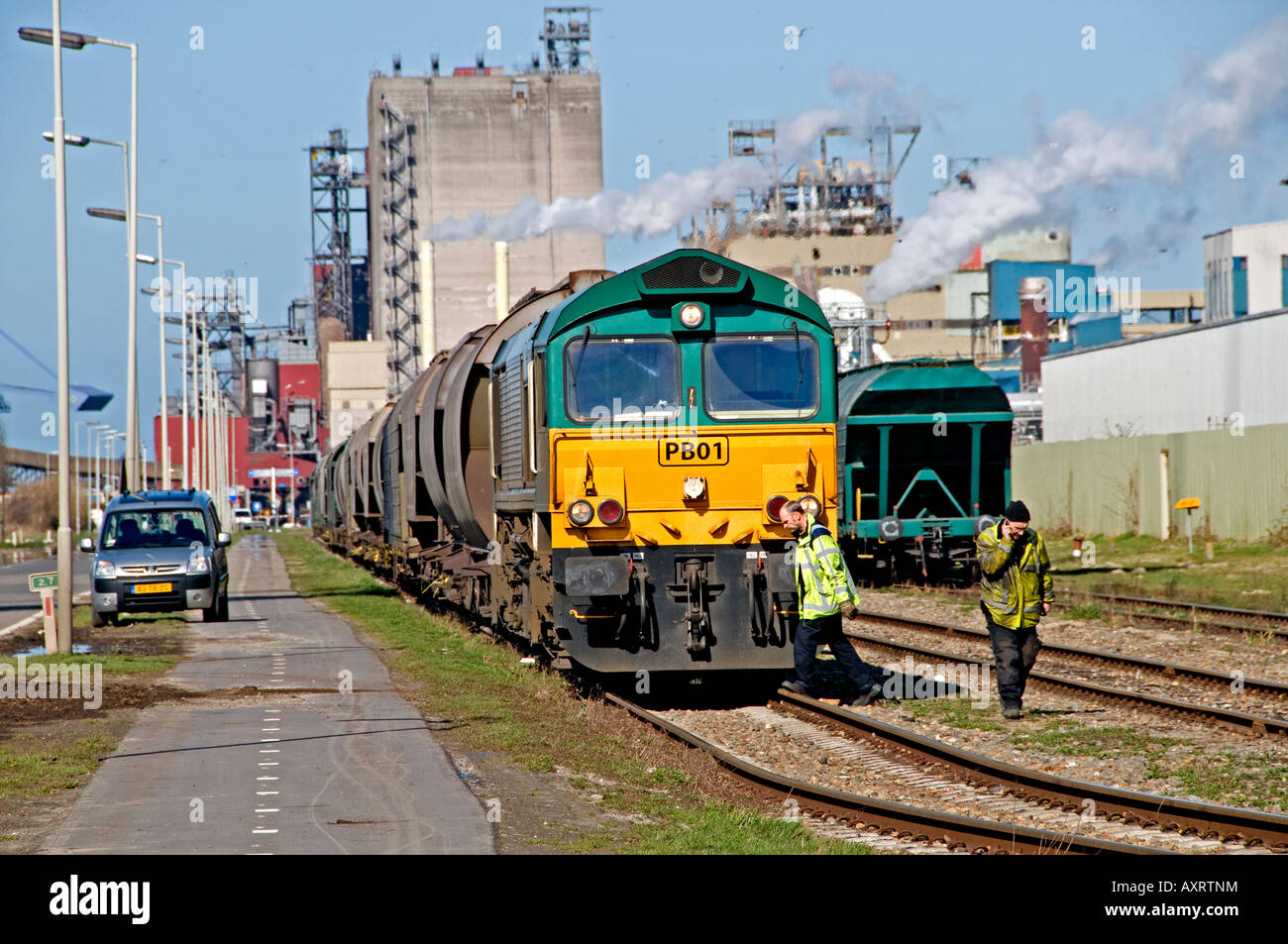 Bahnhof Zug der Maasvlakte Hafen Industriegebiet der Stadt Rotterdam Stockfoto