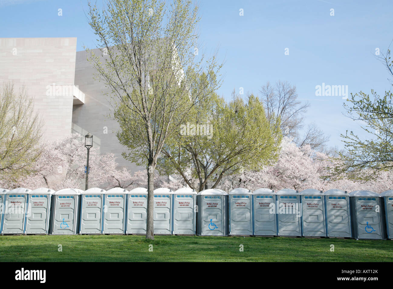 Mobile Toilettenkabinen aufgereiht, Washington DC, USA Stockfoto