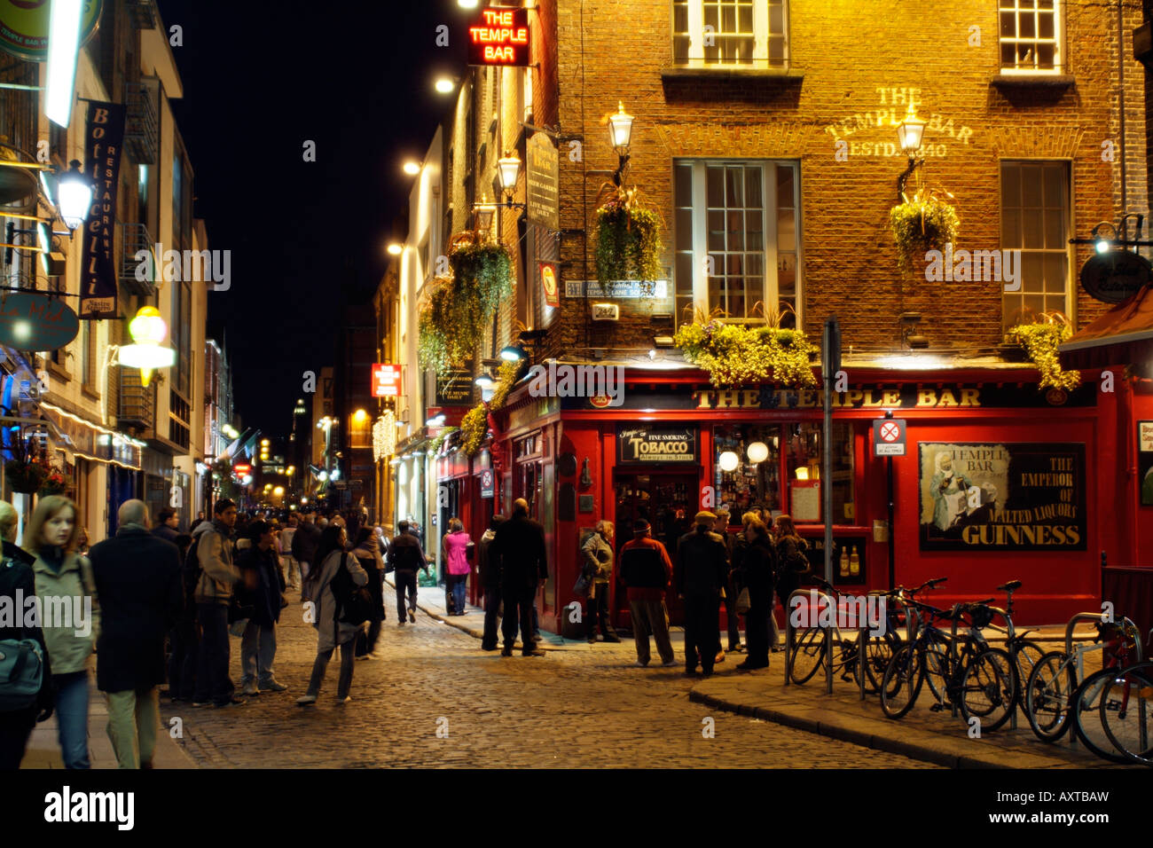 Temple Bar Irish Pub und Restaurant Touristenviertel in Dublin City Centre Irland Stockfoto