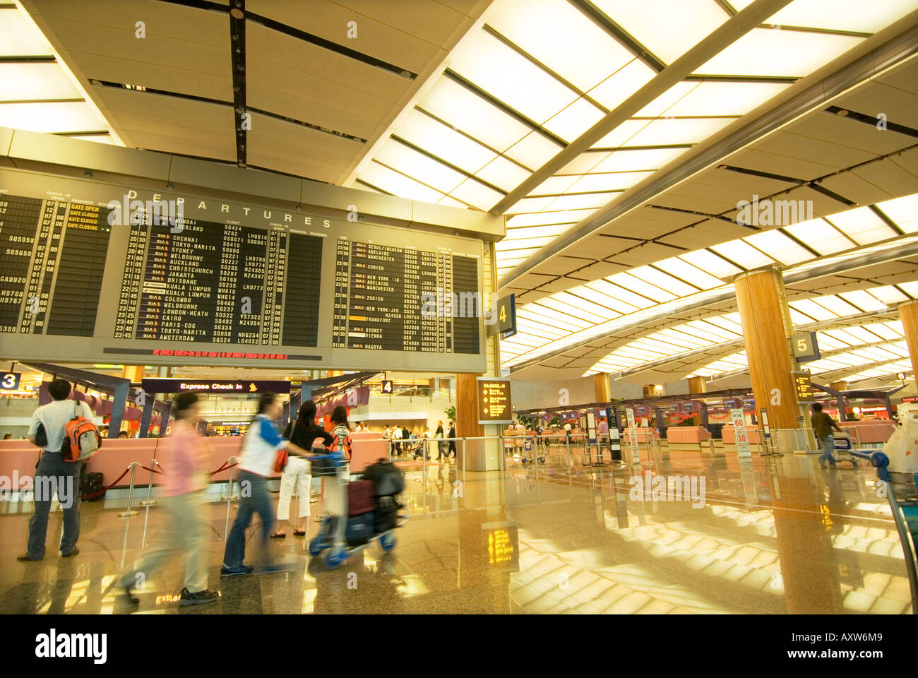 die CHANGI International Airport Singapur Asien Schild Schreibtisch Zeichen an Bord Ankunft Abfahrtstafel TERMINAL Stockfoto