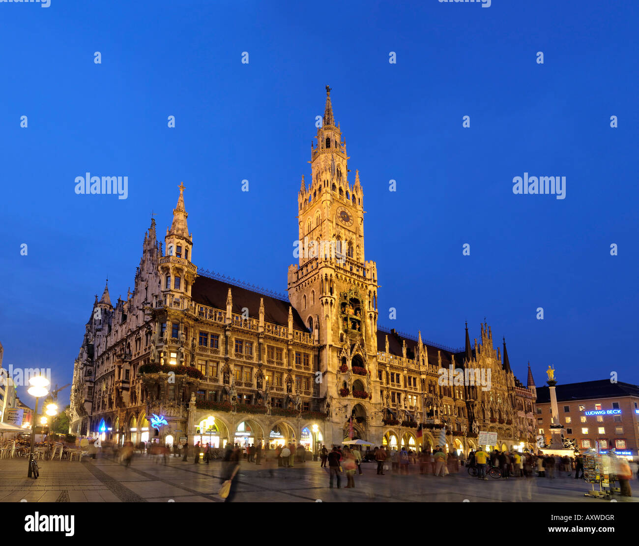 Neues Rathaus (neues Rathaus), Marienplatz, in der Nacht, München (München / München), Bayern (Bayern), Deutschland Stockfoto