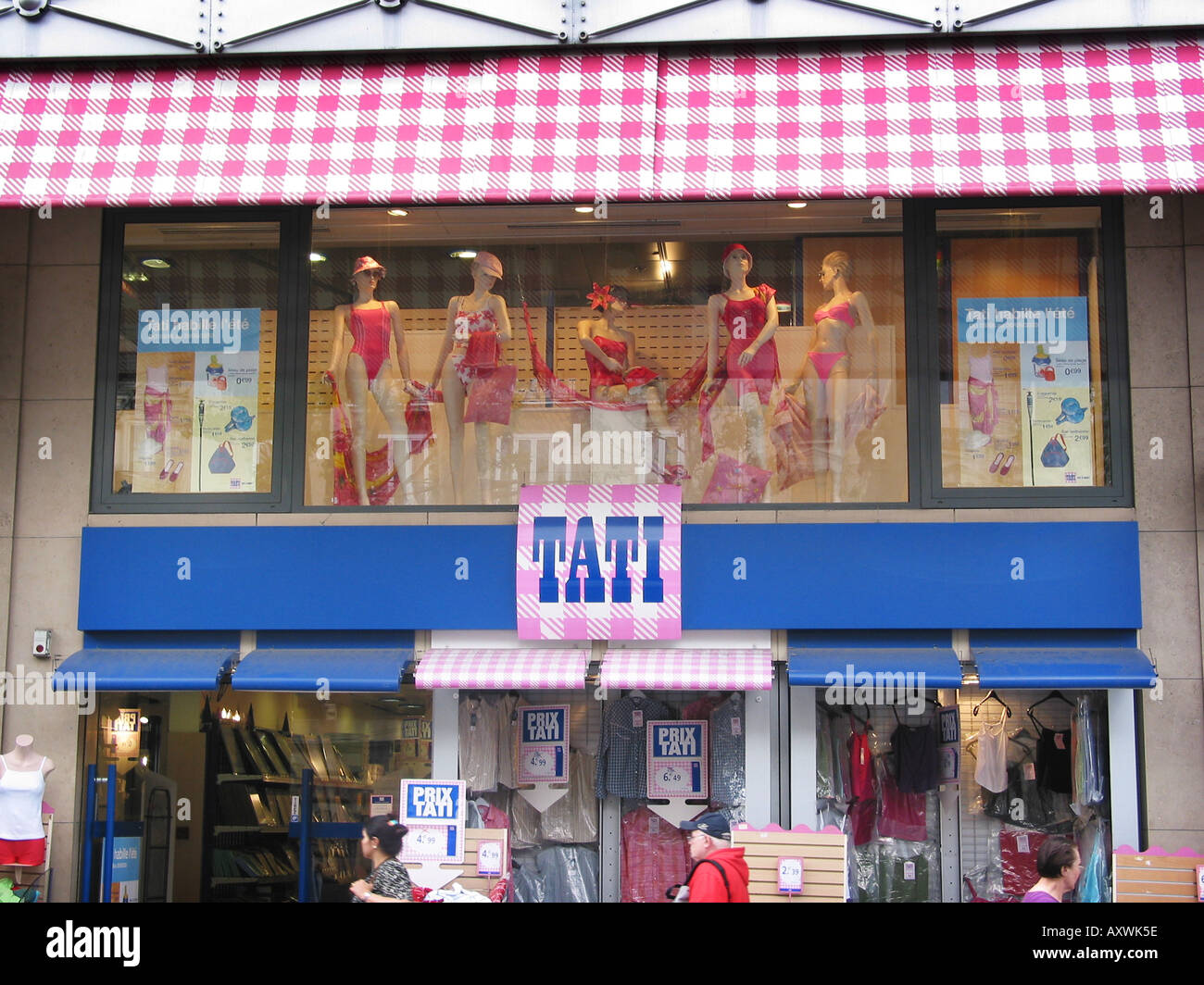Tati Kaufhaus berühmt für seine günstigen Preise Paris Frankreich Stockfoto