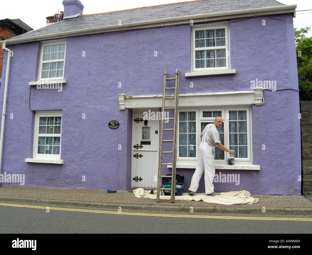 Maler Renovieren Exteroir Lila Haus In Combe Martin Devon