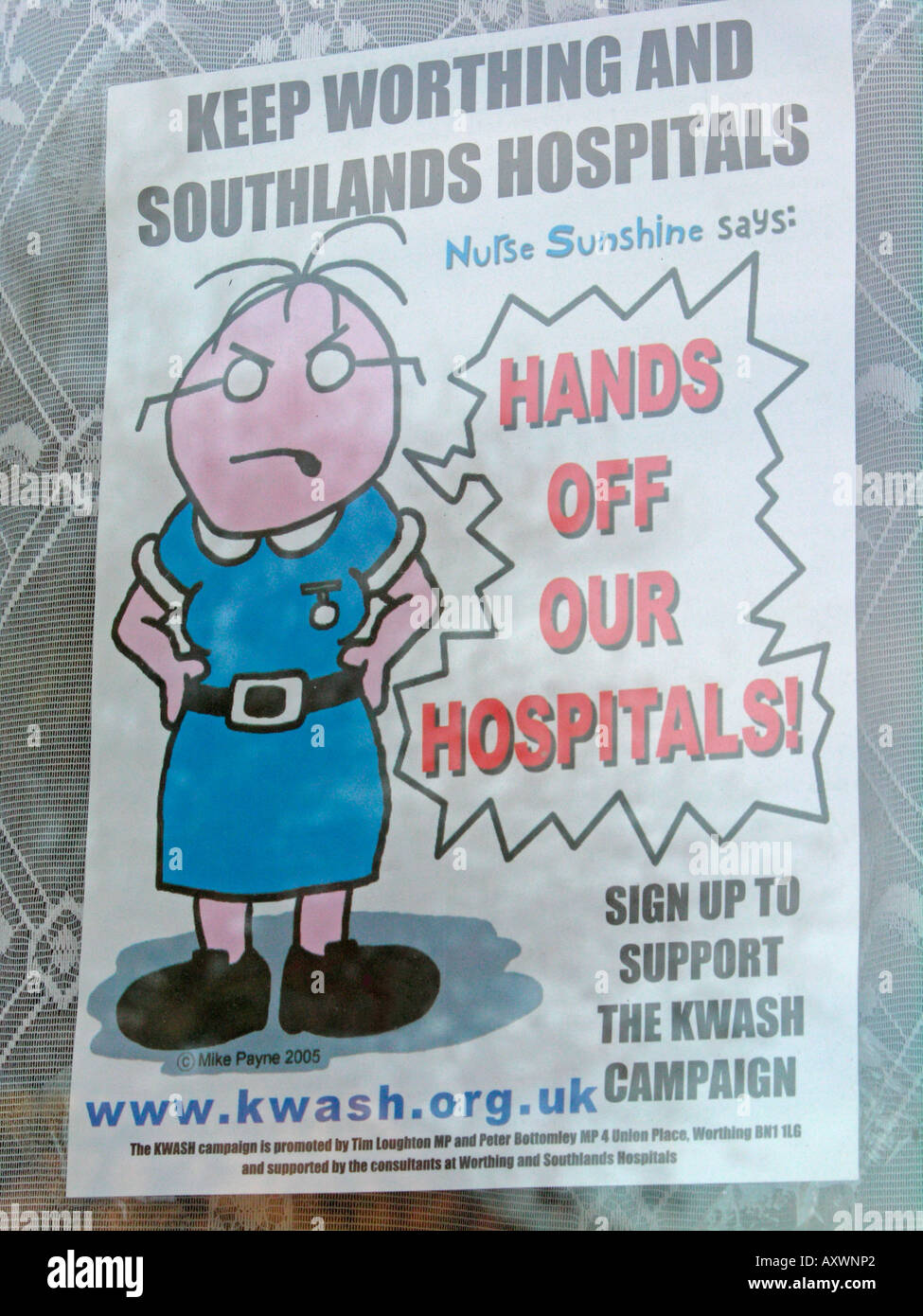 Plakat in lokalen resident s Fenster in Worthing und Bezirk Bereiche West Sussex nhs Krankenhäuser offen halten wollen Stockfoto