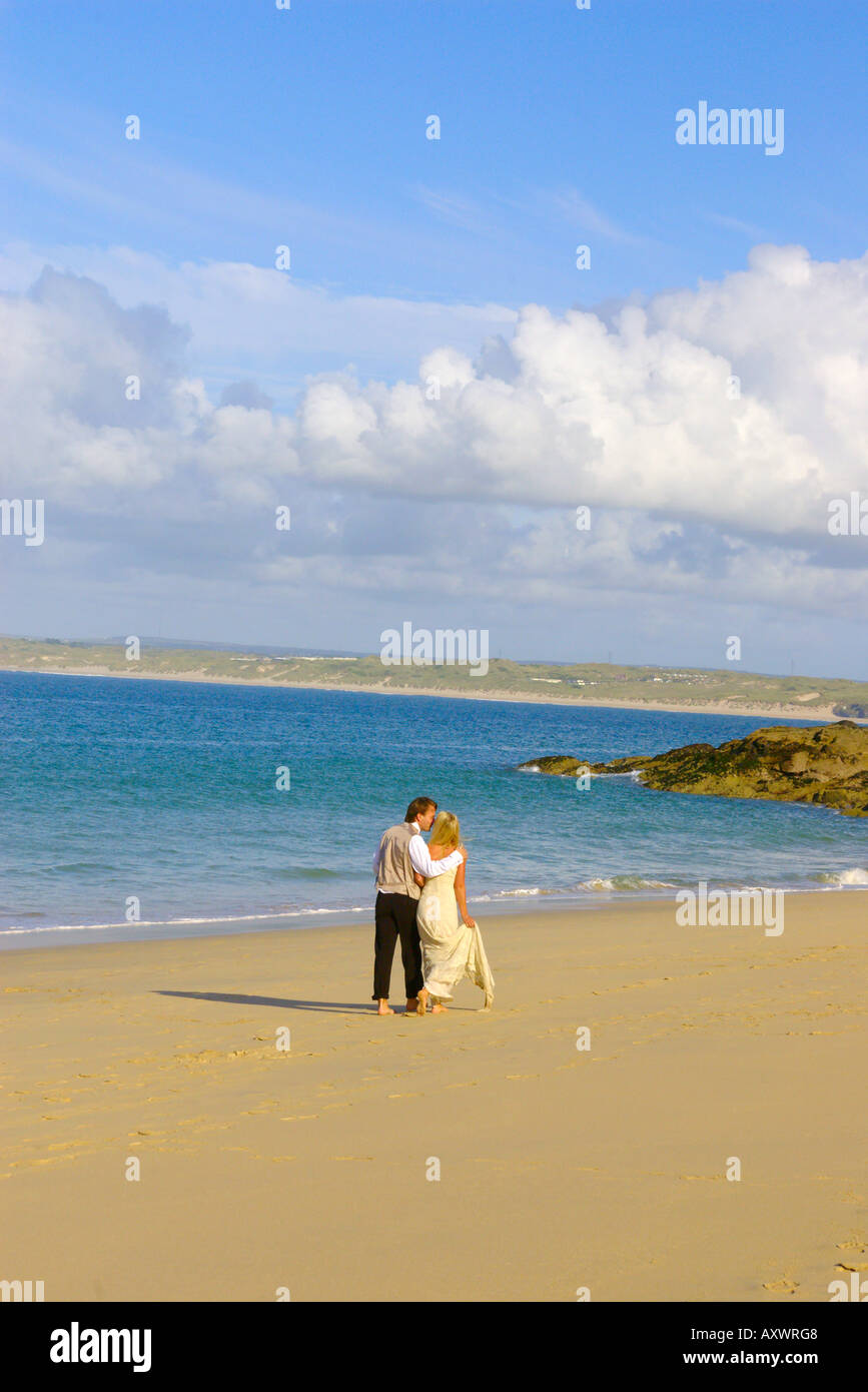 Ein paar Fotos für die Hochzeit an der Küste St. Eves Cornwall UK Stockfoto