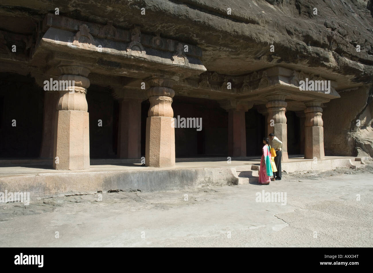 Ajanta Höhlenkomplex, geschnitzten buddhistischen Tempeln in Fels aus dem 5. Jahrhundert v. Chr., Ajanta, Maharashtra, Indien Stockfoto