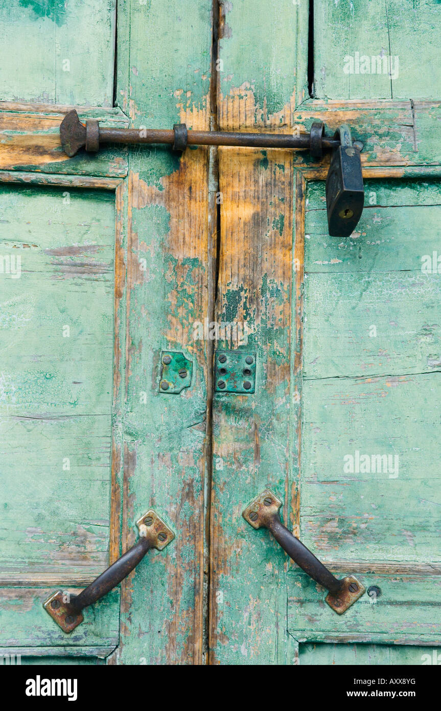 Nahaufnahme der verschlossenen Tür, Yangshuo, Provinz Guangxi, China, Asien Stockfoto