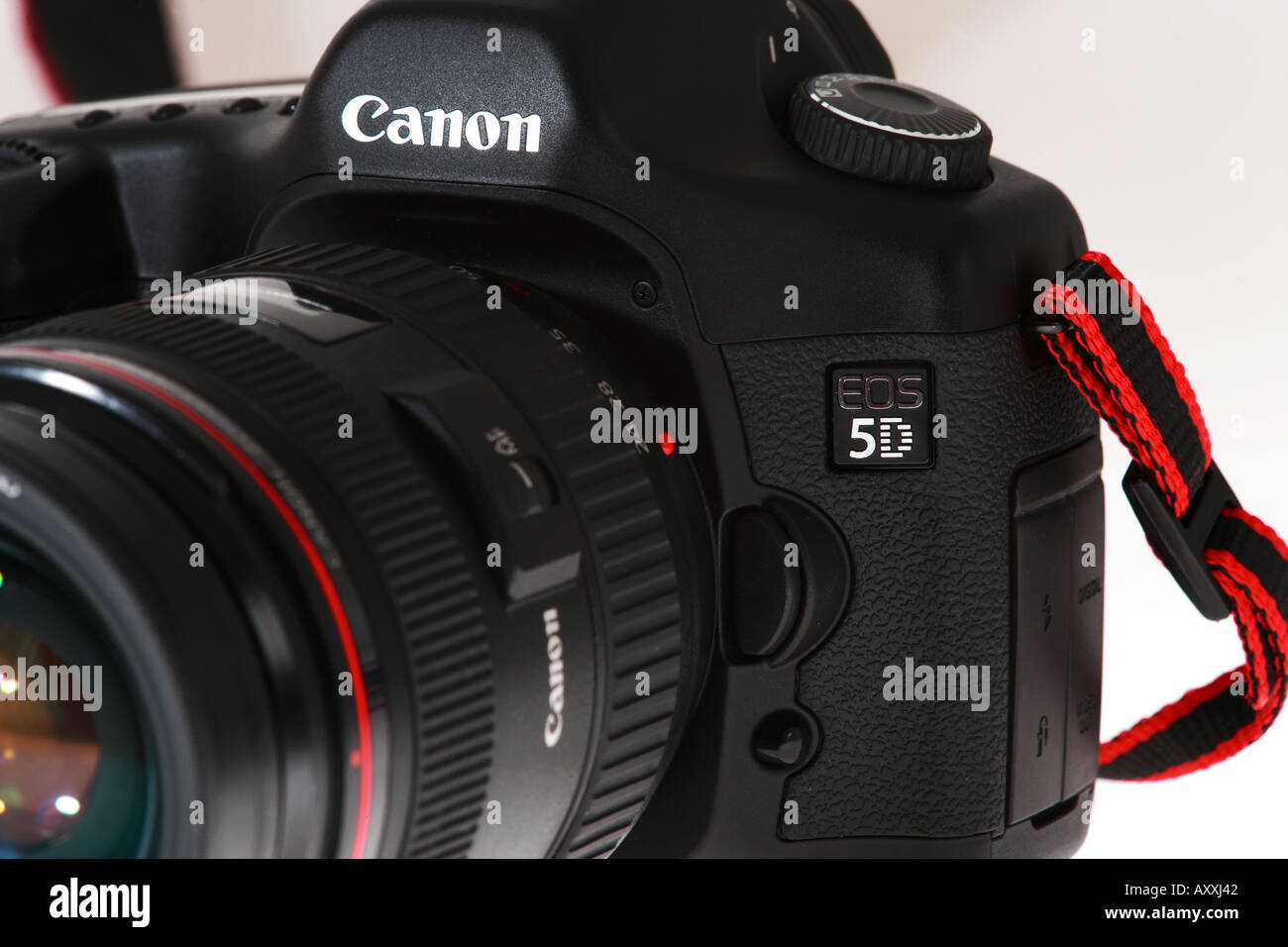 Canon 5D Digitalkamera und 24-70mm f2.8L USM Objektiv Stockfoto
