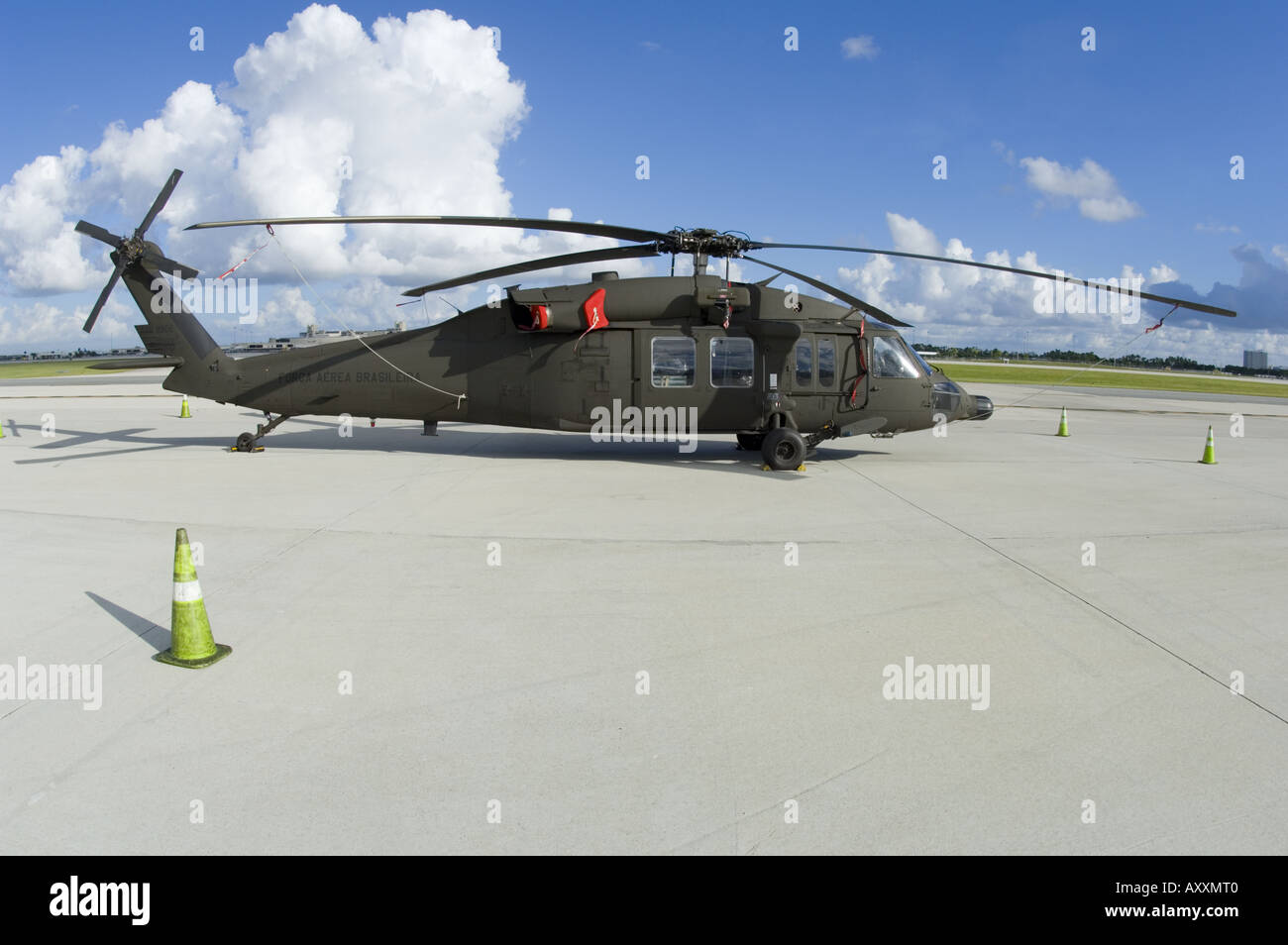 Forca Aerea Brasileira Helicopterp Helikopter militärische Hubschrauber Flugzeug Stockfoto