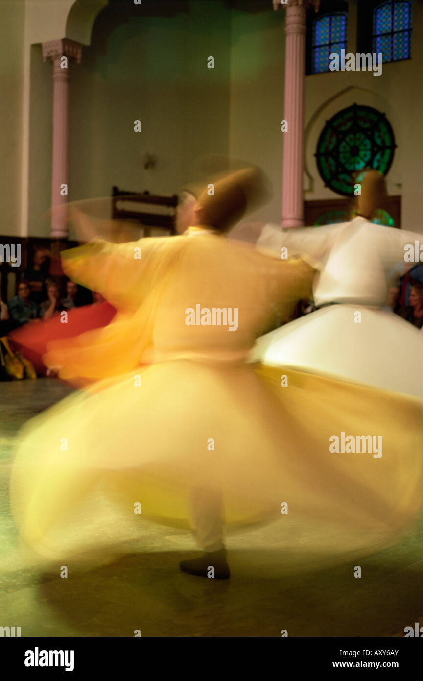 Tanzenden Derwische, Sufis tanzen, Istanbul, Türkei, Europa Stockfoto