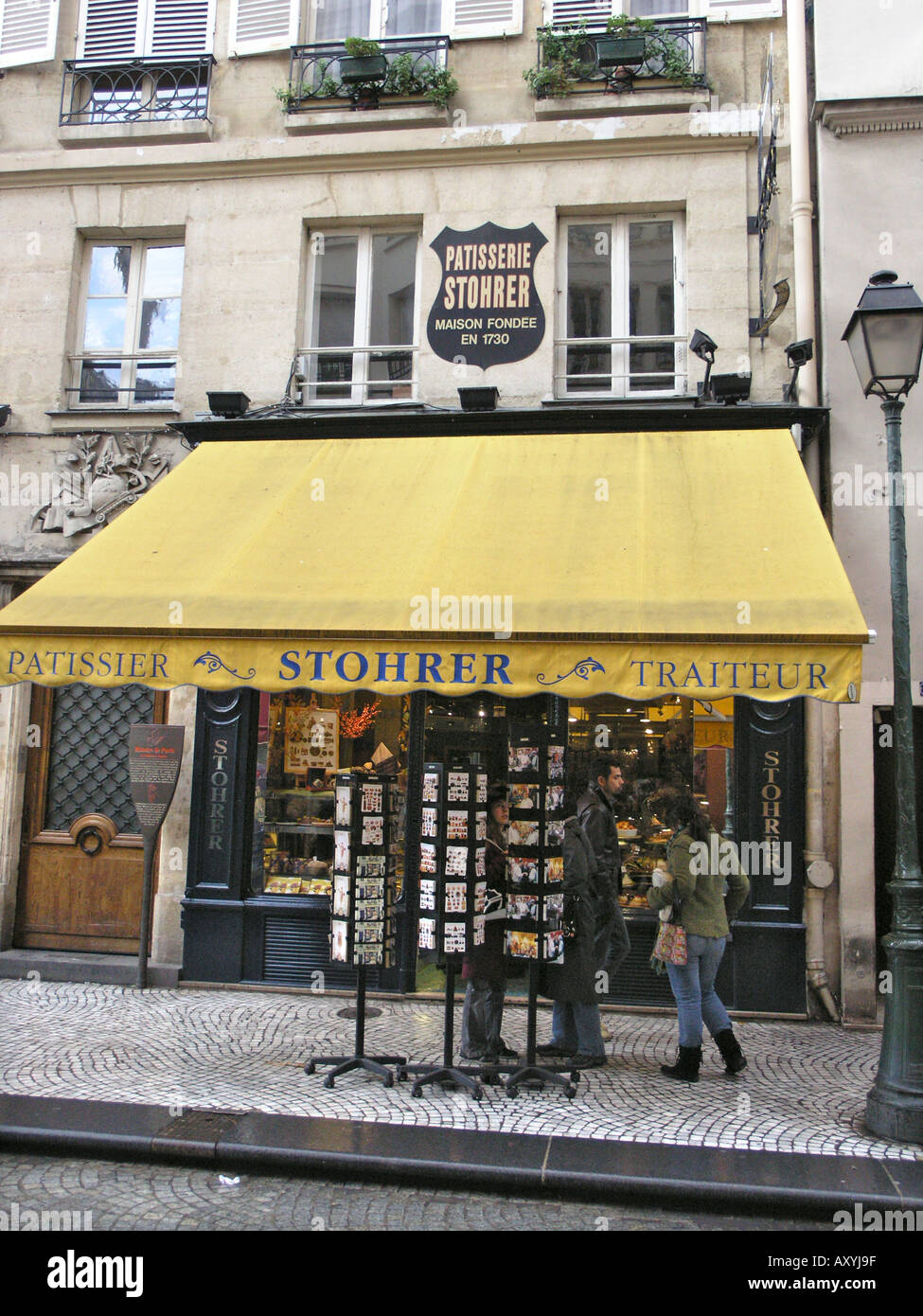 Stohrer, Patissier Traiteur, au Coeur de Paris Dans le quartier Montorgueil, Traiteur - 51, rue Montorgueil Stockfoto