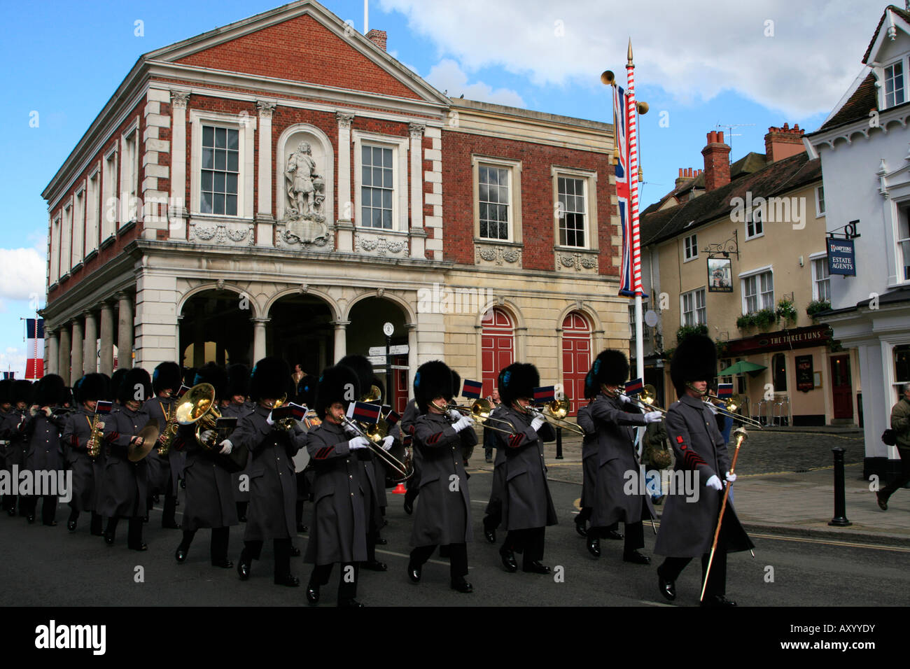 Windsor Castle Wechsel der Ehrenwache Marsch Royal Borough of Windsor und Maidenhead, Berkshire, England, UK, GB Stockfoto