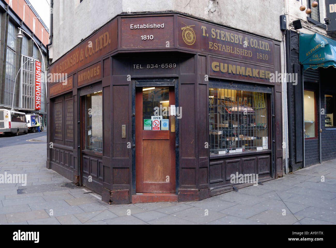 T Stensby Gunshop und Büchsenmacher auf Shude Hügel in Manchester Stockfoto